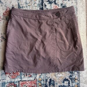 Magellan skort